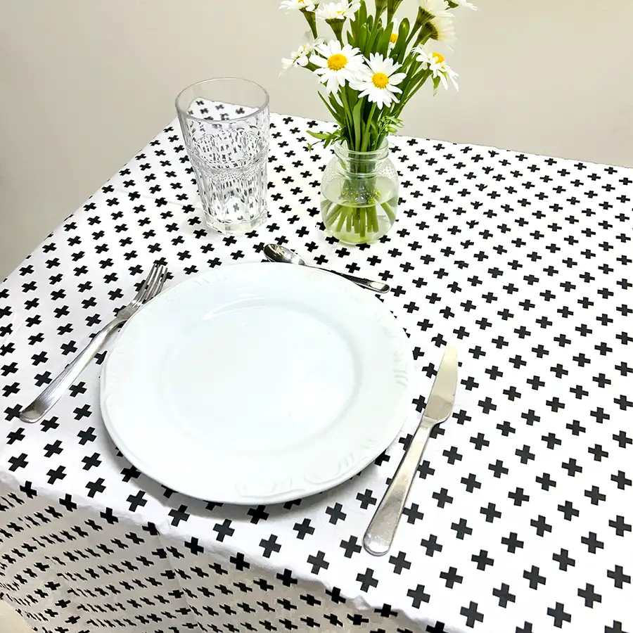 Toalha de Mesa Cruzetas Pequenas