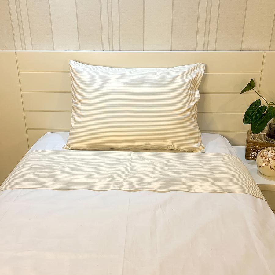 Jogo de Cama Listrado Creme e Branco – 3 peças – Vira estampada