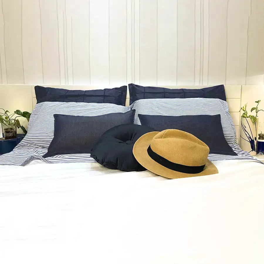 Jogo de cama listrado azul