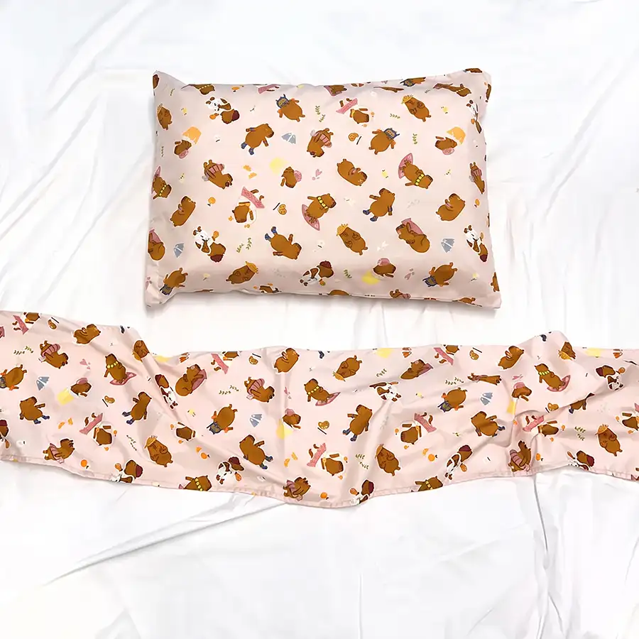 Jogo de Cama Capivaras Fofas – 3 peças – Vira estampada