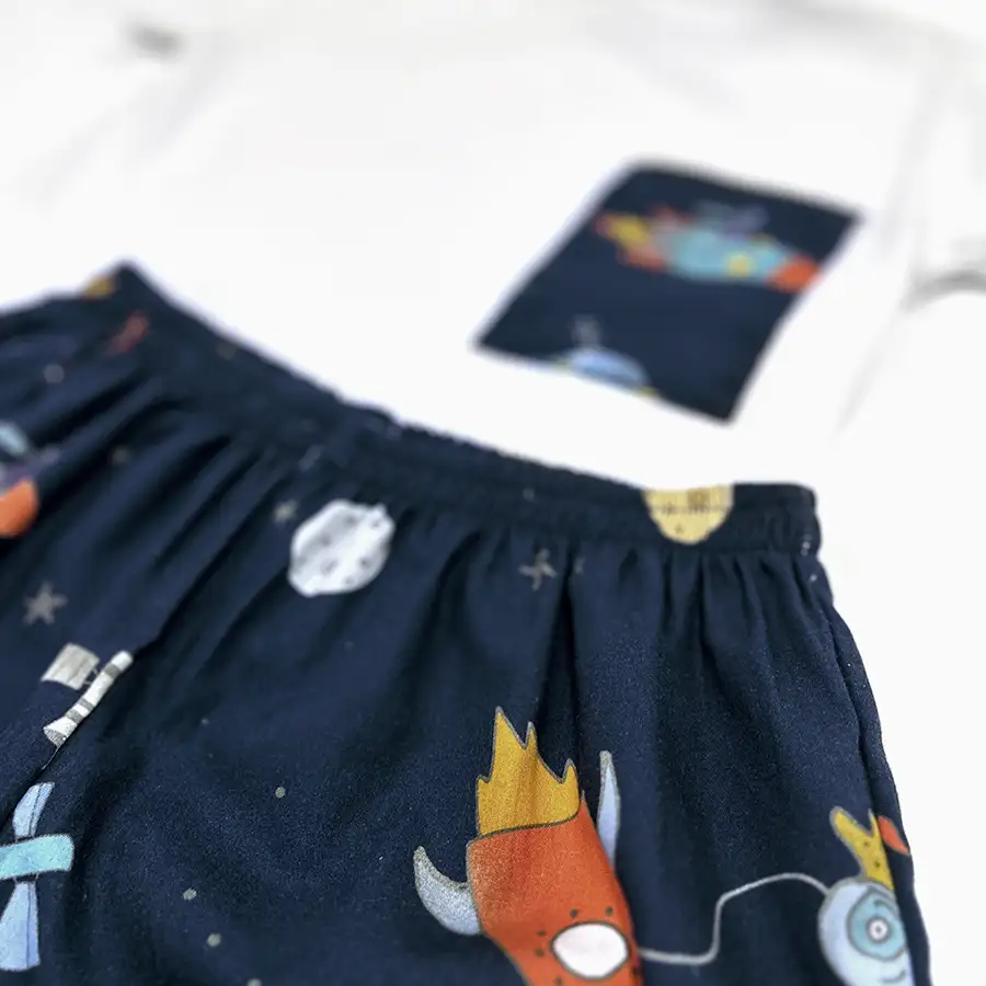 Pijama Curto Camiseta Espaço Azul