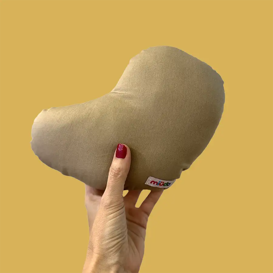 Almofadinha toy tenis verso