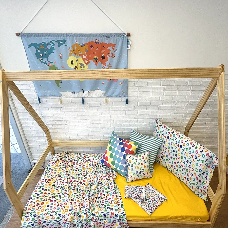 Mini Cama Infantil Casinha Montessoriana de Madeira