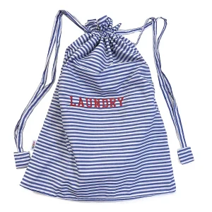 Saco de roupa suja listrado azul com laundry vermelho