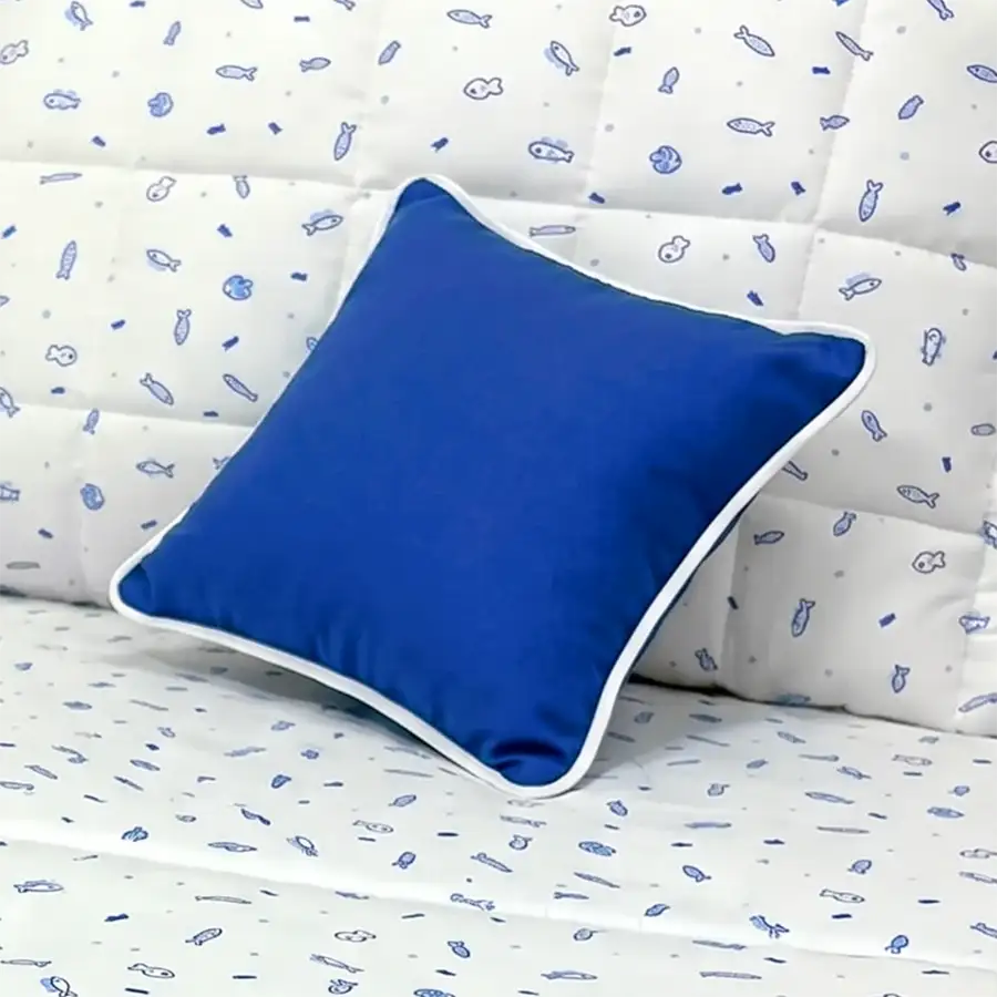 Almofadinha Azul Celeste 25×25 cm com vivo branco