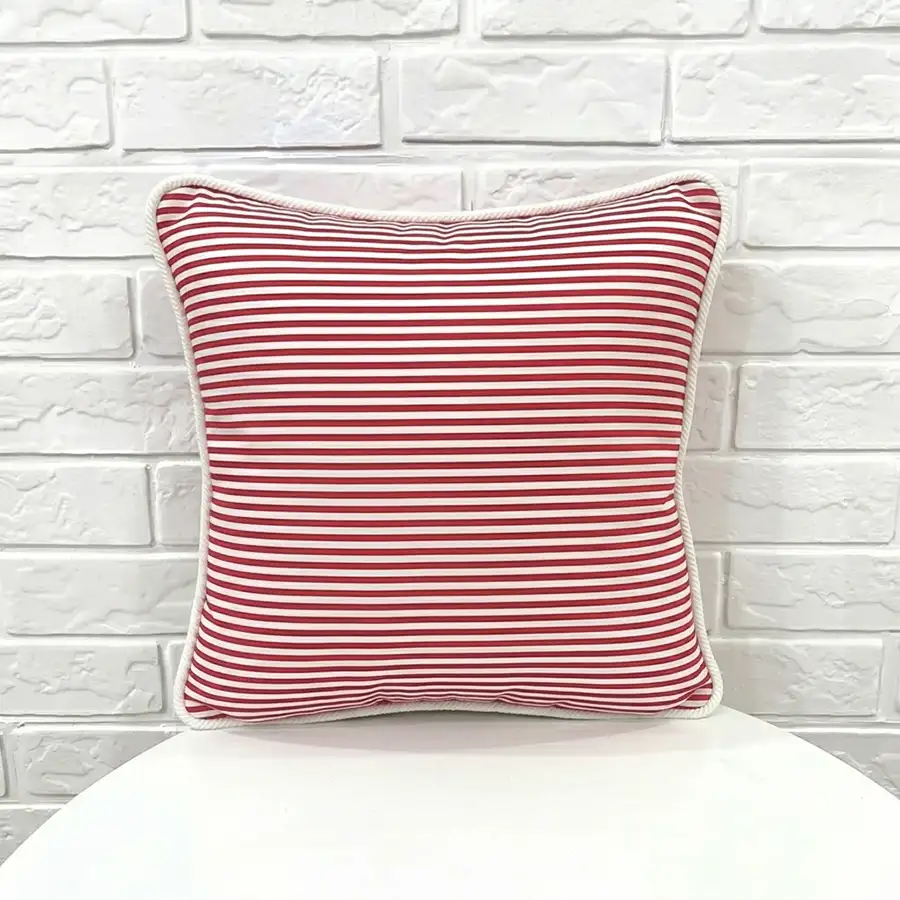 Almofadinha Listrada Vermelho e Branco 25×25 cm
