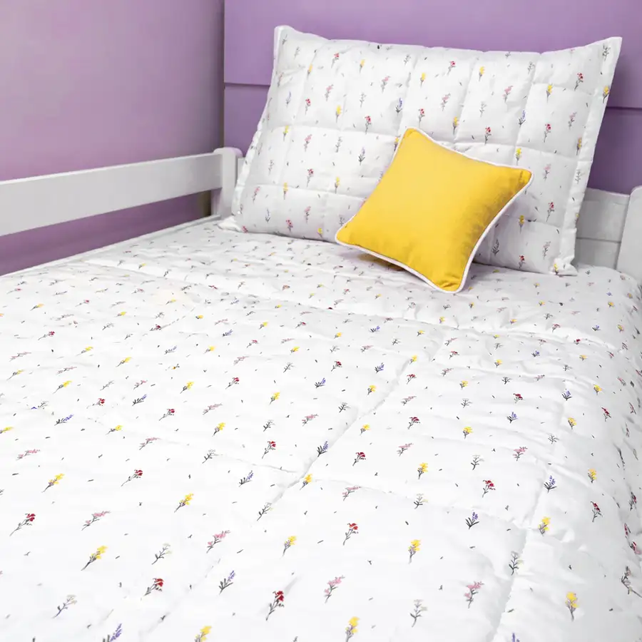 Colcha Infantil com Elástico Florzinhas Verso Off White