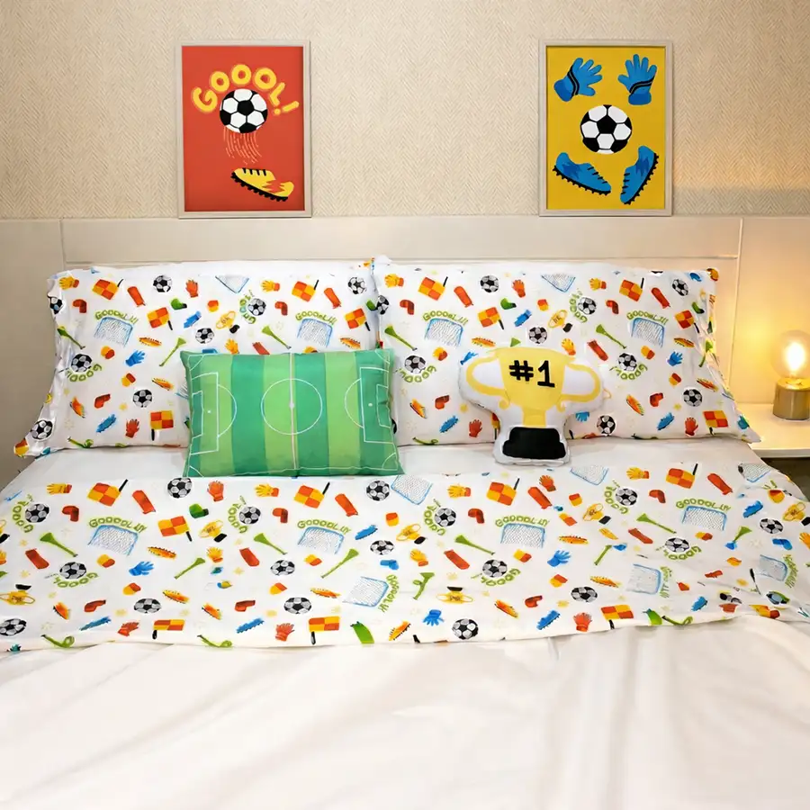 Jogo de Cama Futebol Branco – 4 peças – Vira estampada – Copa 2026