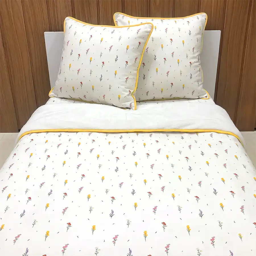 Manta Dupla-face Florzinhas Detalhe Amarelo Ovo