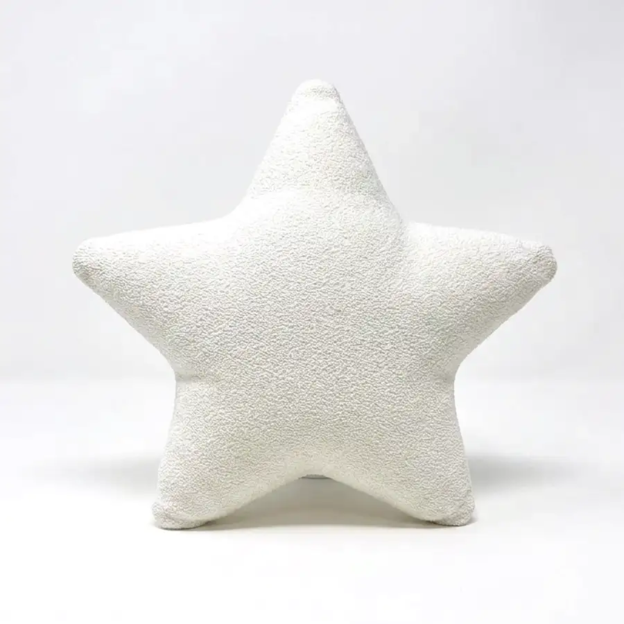 Almofada Estrela em Bouclê Off White