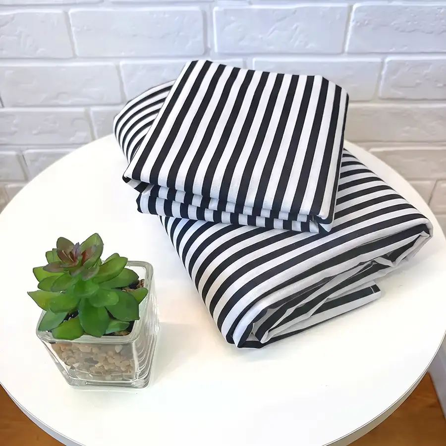 Roupa de Cama Listrado Preto – 2 peças
